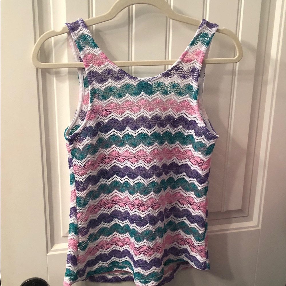 Size Small - Picture 3 of 3